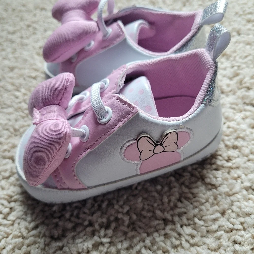 Disney Baby Toddler Minnie Mouse Soft Sole Shoes Size 4 White Pink Bow